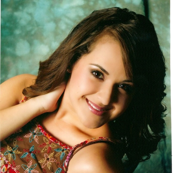 Meet your Posher, Jahnina - Picture 1 of 1